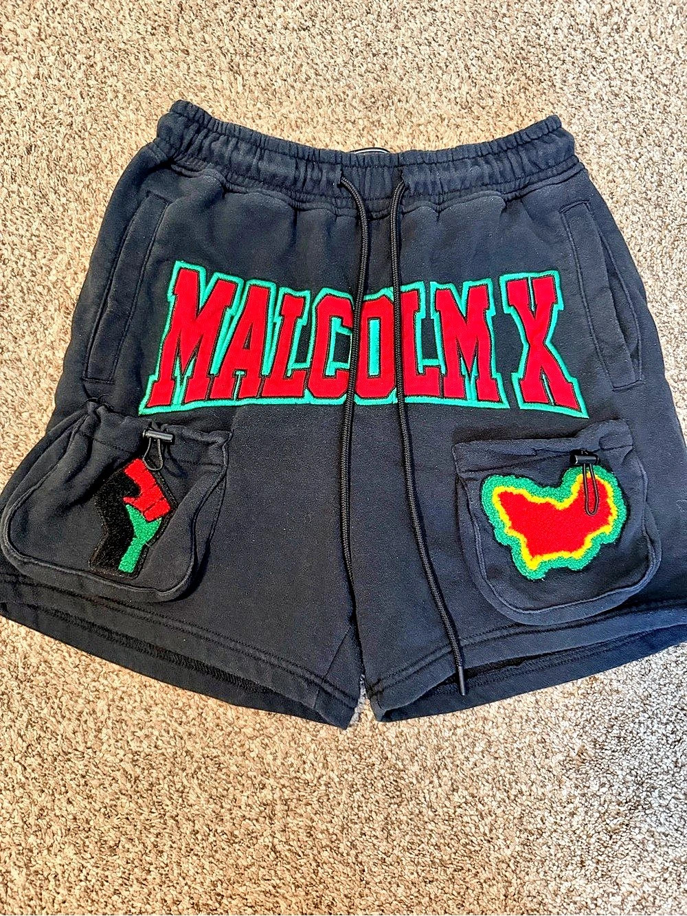Reason Malcolm X Cargo Shorts Black & Red Size Small Like New